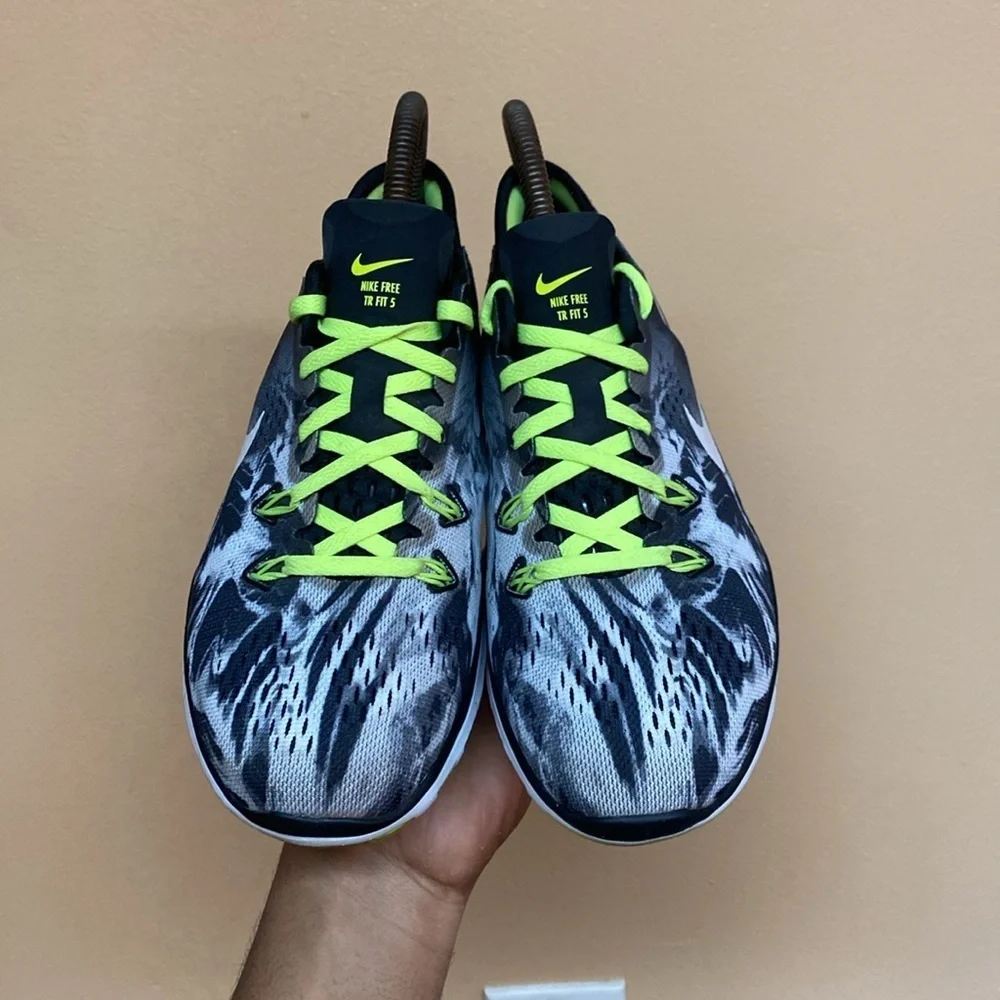 Nike Free TR Fit 5 Women’s Running Sneakers “Black White Gray Volt”